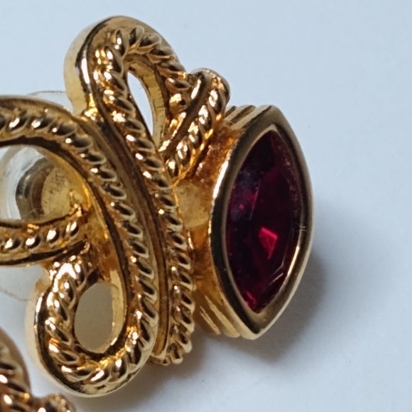 Vintage Marquise Faux Ruby Metal Earrings - Picture 6 of 16